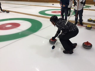 カーリング体験してきました 札幌キャンパス 通信制高校 サポート校のトライ式高等学院 札幌校のブログ